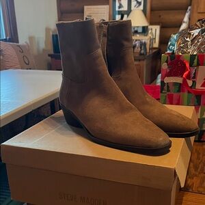 Steve Madden Tan women’s Ankle Boots